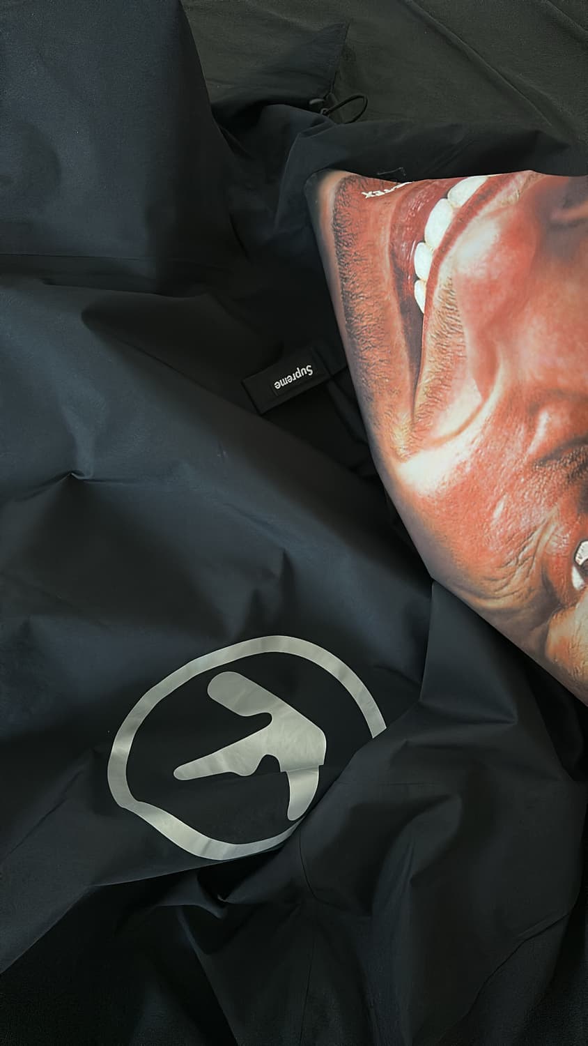 슈프림 에이펙스 트윈 고어텍스 리버시블 자켓 블랙 상품이미지2