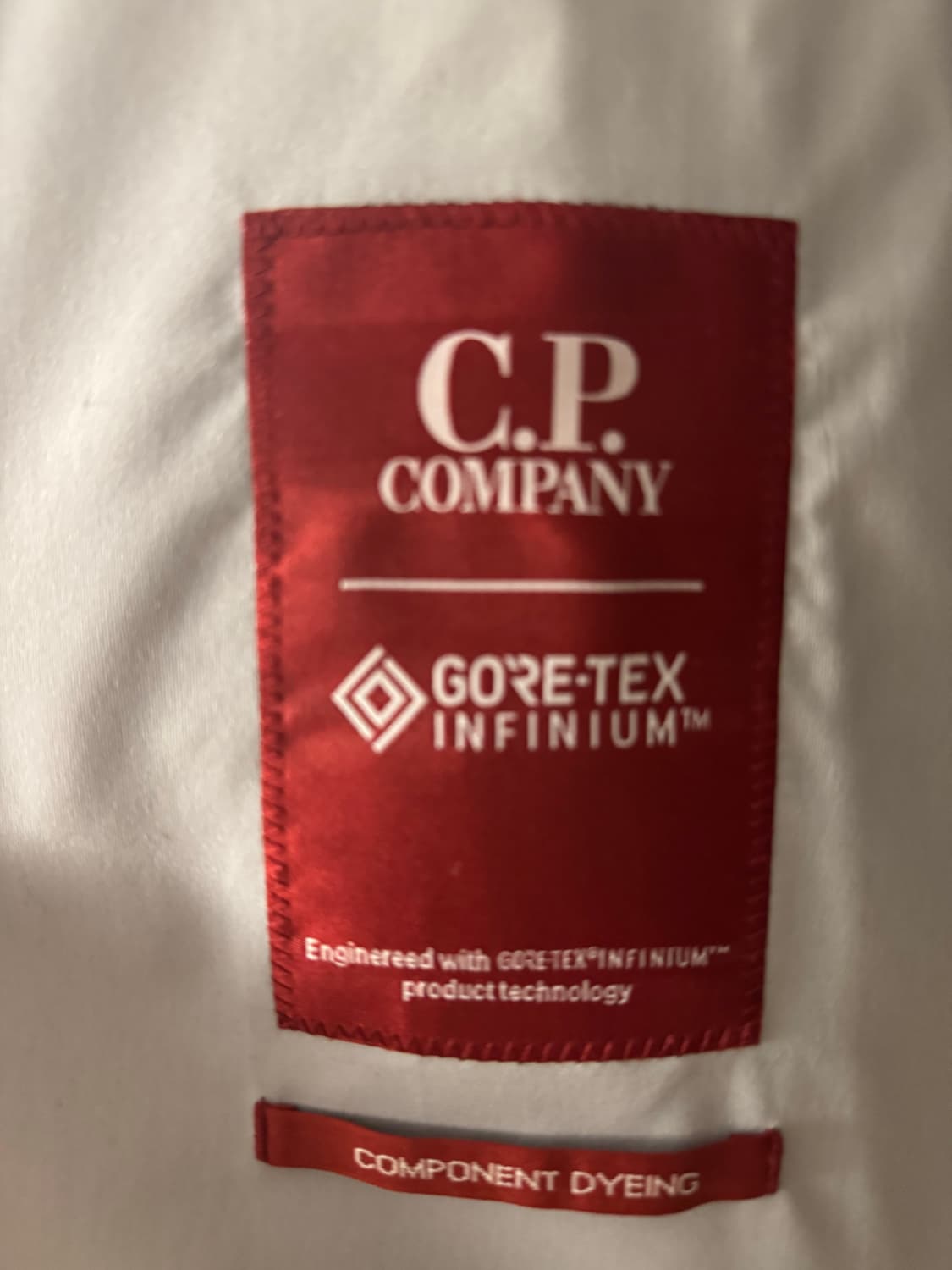CP컴퍼니 고어텍스 인피니움 패딩 상품이미지6