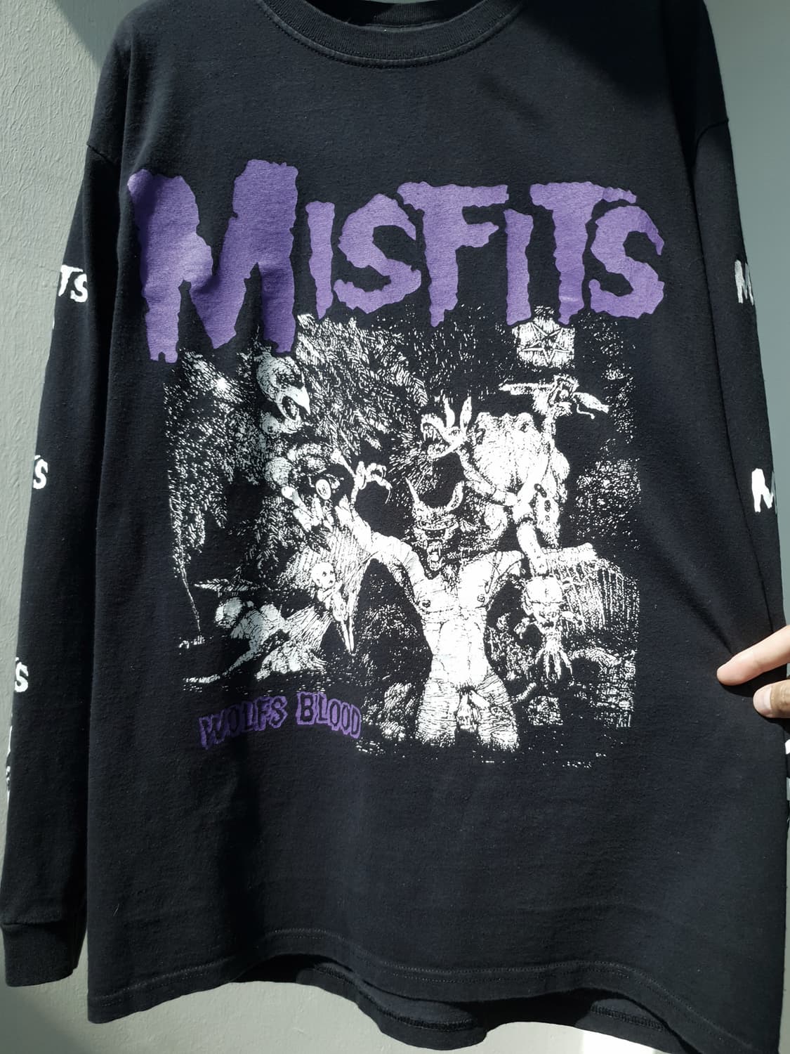 00s Misfits "Wolfs Blood" print L/S 상품이미지3