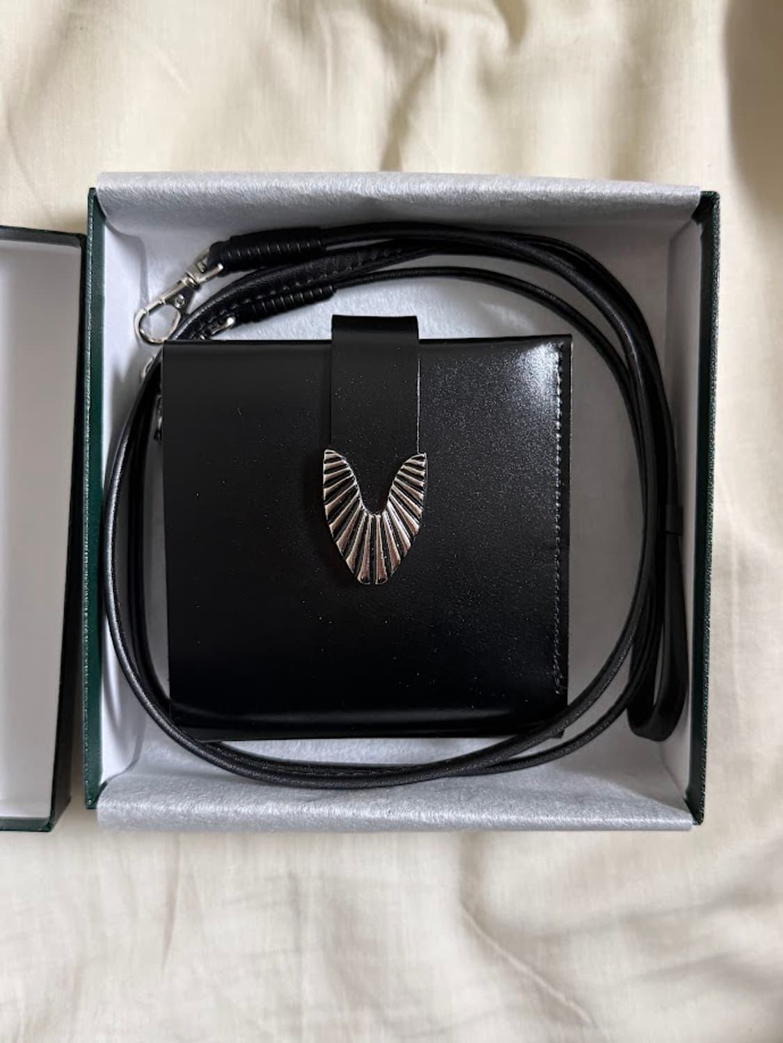 토가 레더 숄더 월렛 블랙 상품이미지2