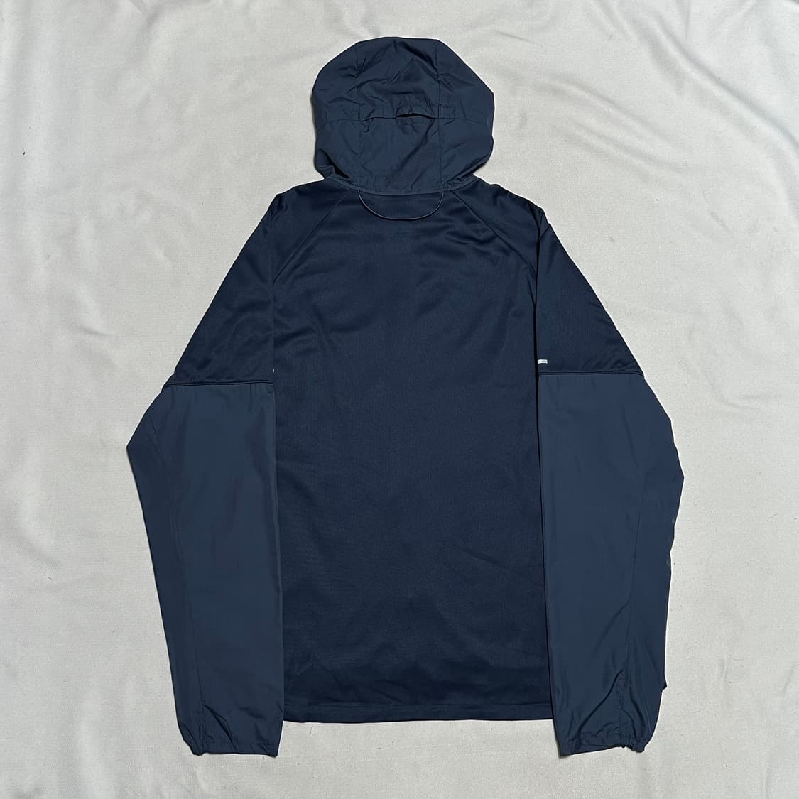 XXL 나이키 솔로스우시 러닝 트레이닝 자켓 상품이미지3