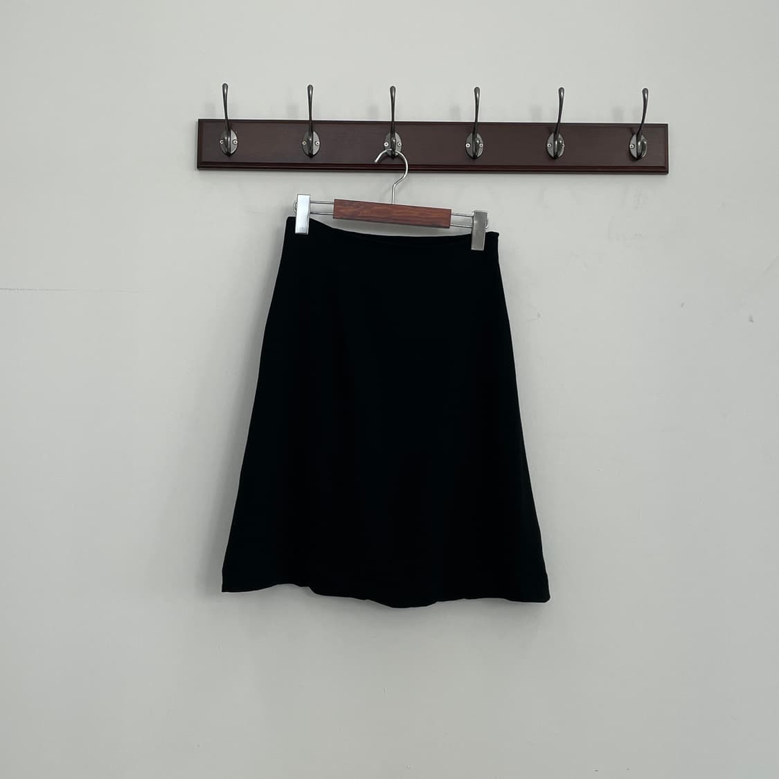 펜디 블랙 스커트 상품이미지2