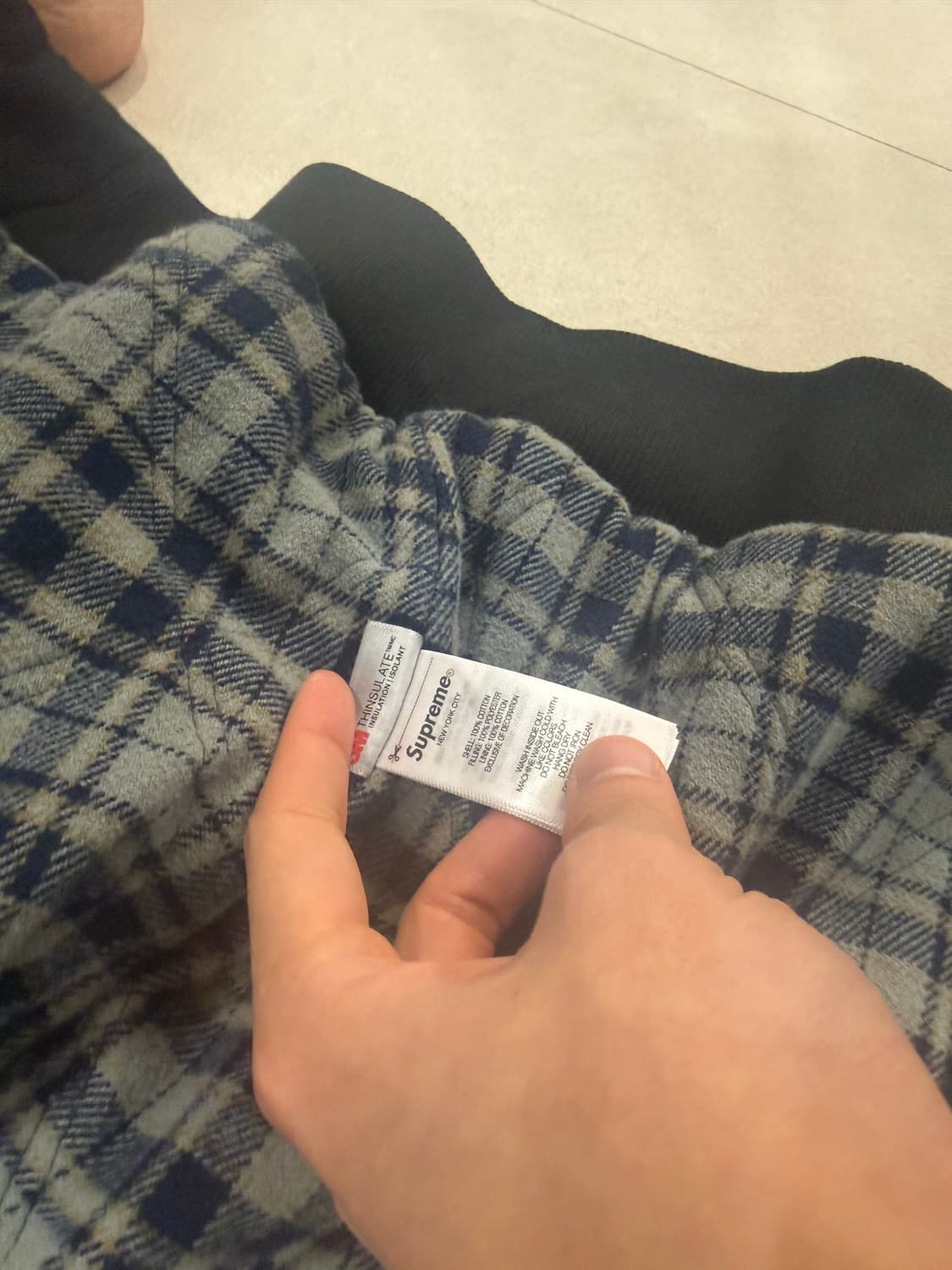 슈프림 리플렉티브 아크 후드 워크 자켓 블랙 - 25FW 상품이미지5