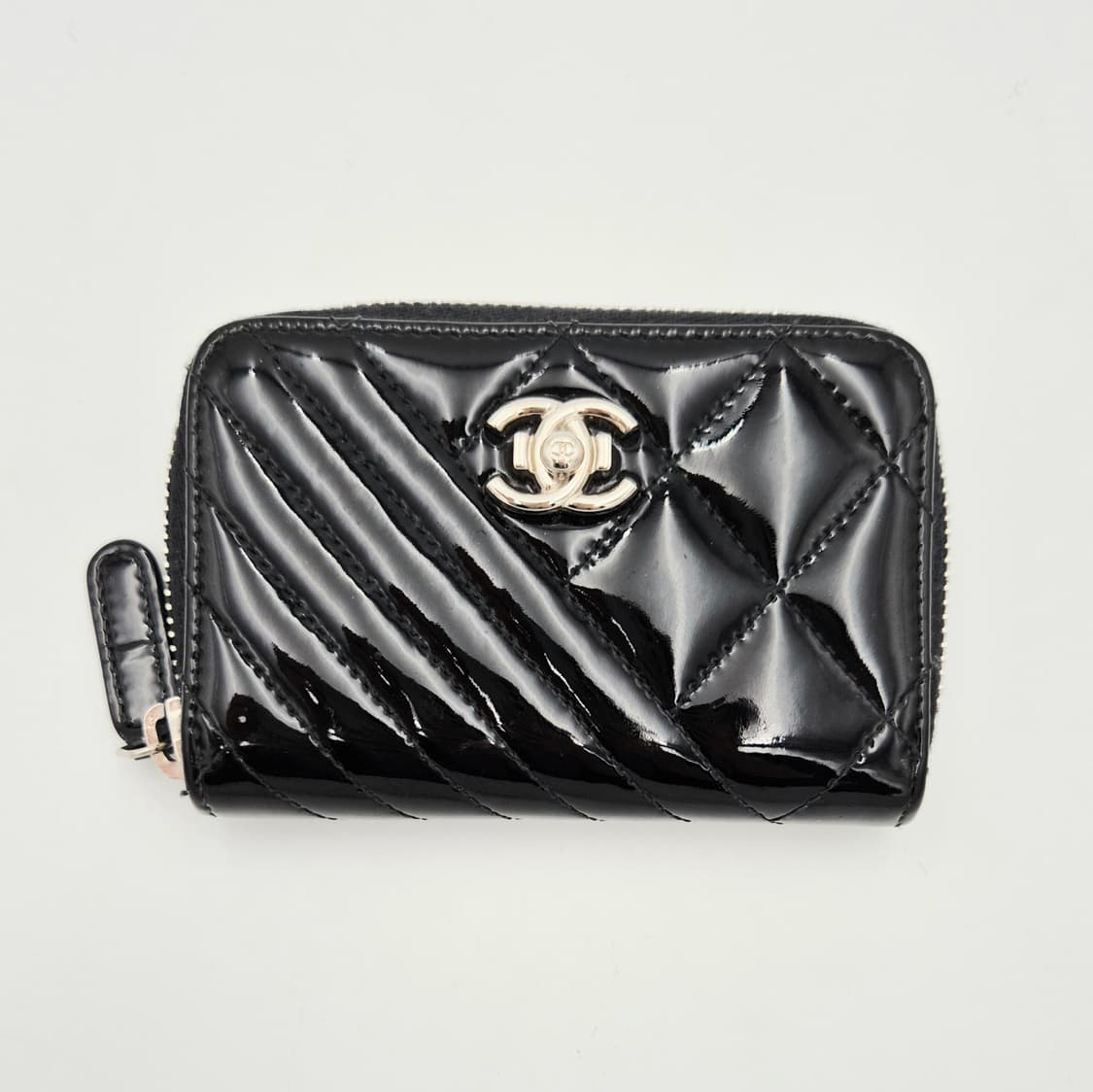 [중고명품셀렉트]샤넬 페이던트 은장 지퍼돌이 카드지갑 상품이미지1