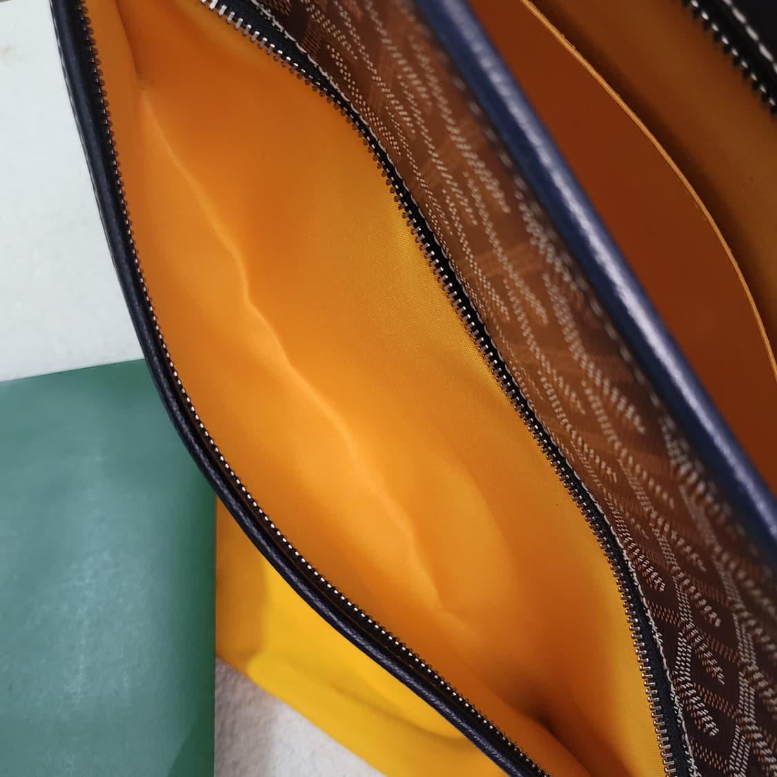 [새상품급/풀구성] GM / 고야드 쥬방스 클러치 토일렛백 네이비  상품이미지5