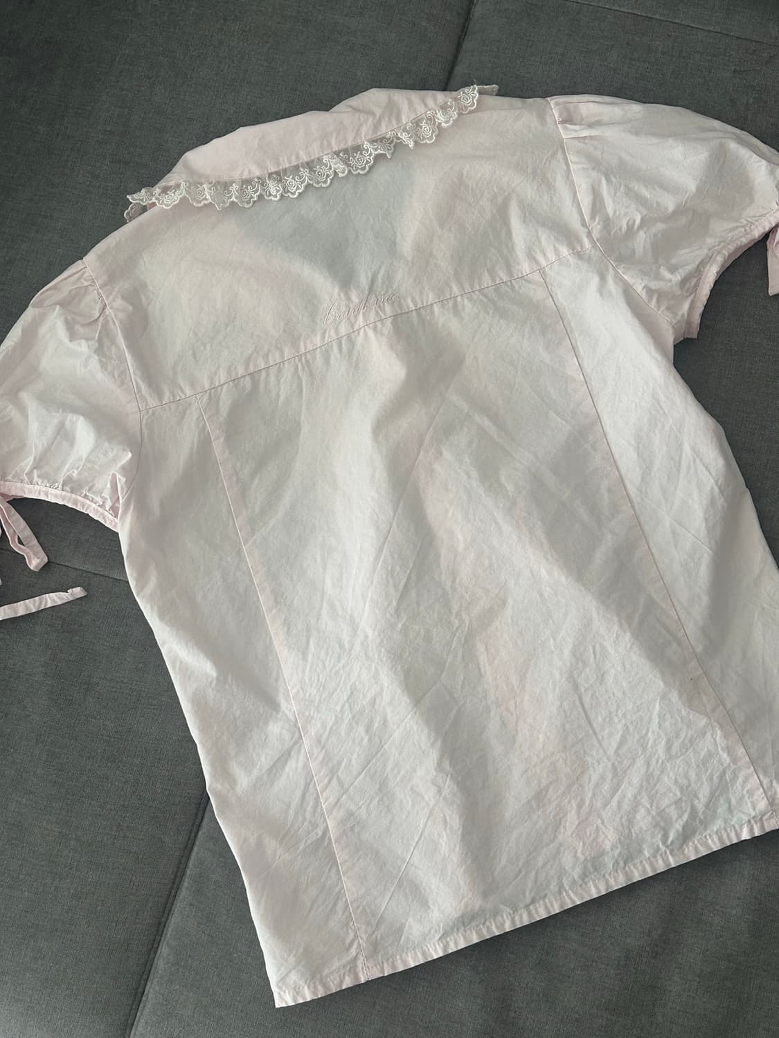 크랭크 핀턱 레이스 카라 블라우스 핑크 상품이미지3
