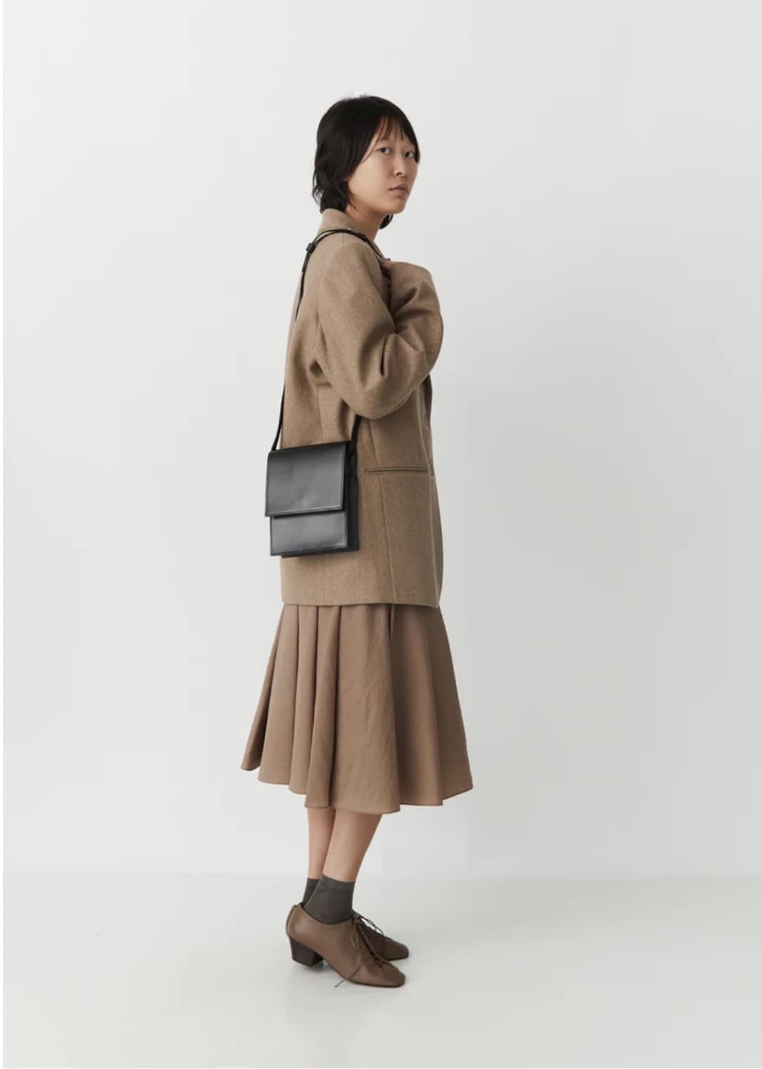 르메르 스몰 사첼백 레더 블랙 상품이미지2