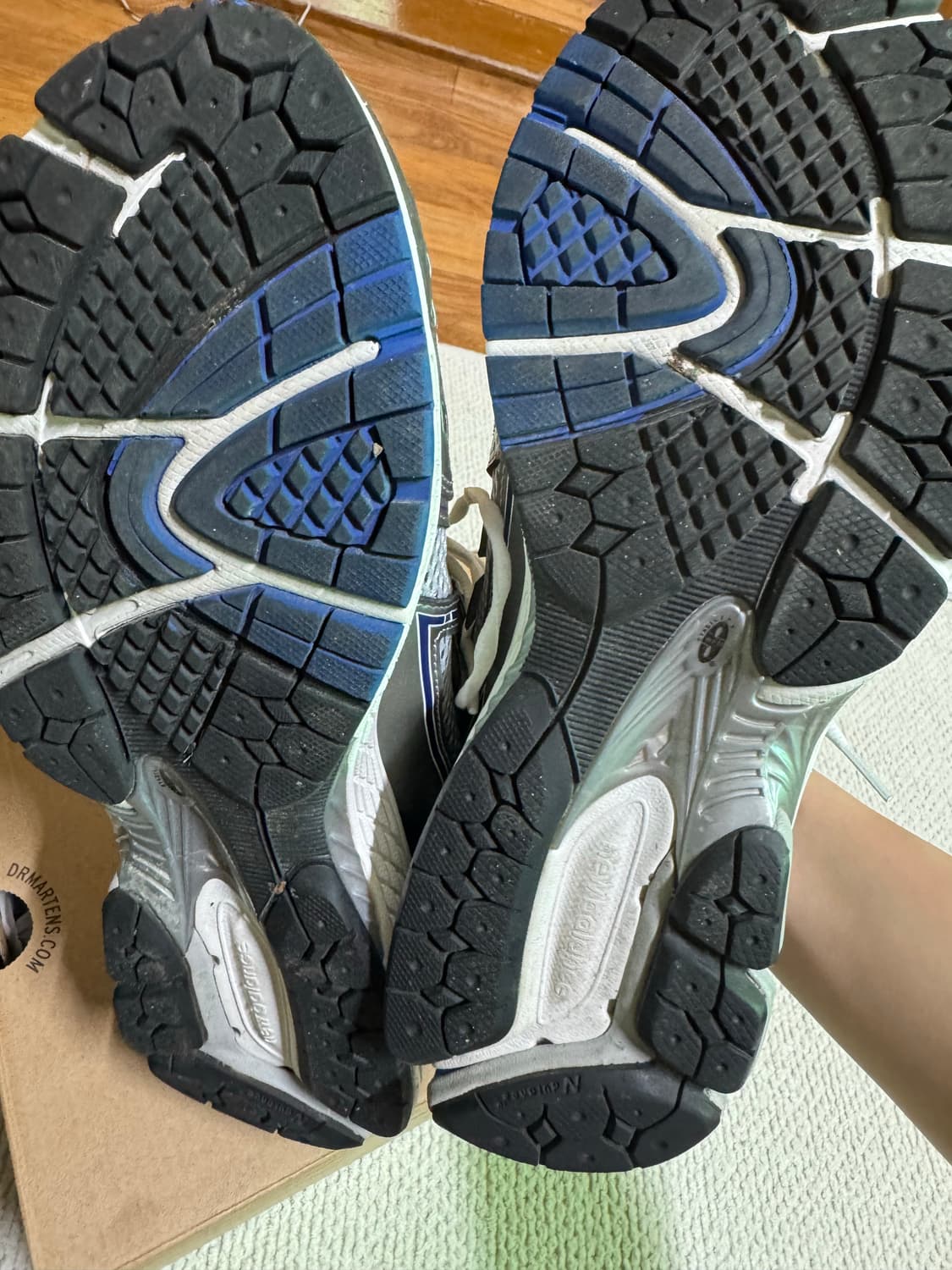 [280] 뉴발란스 1906R 실버 메탈릭 상품이미지5