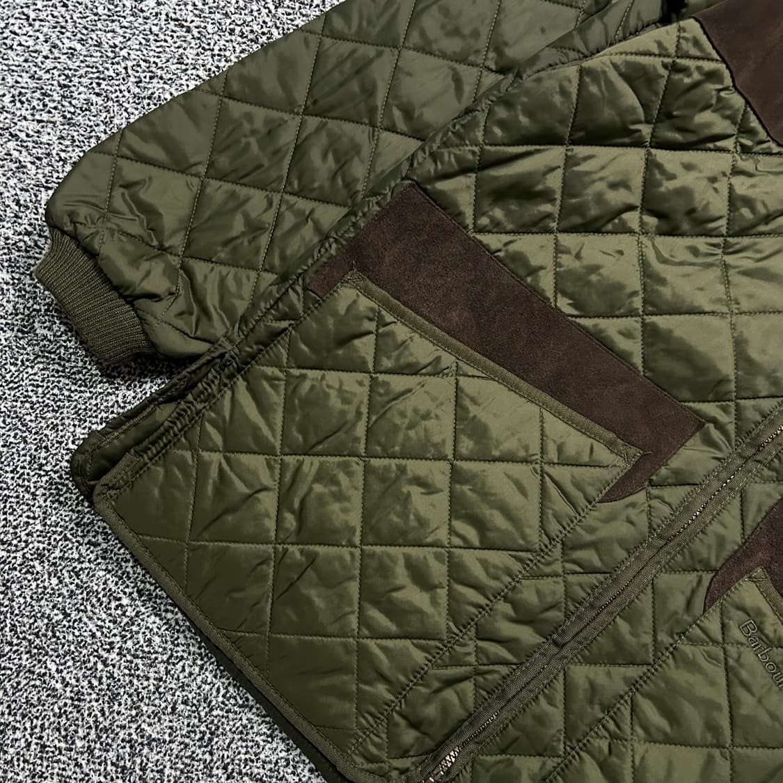 바버(Barbour) 스웨이드 패치 퀄팅 자켓 상품이미지3