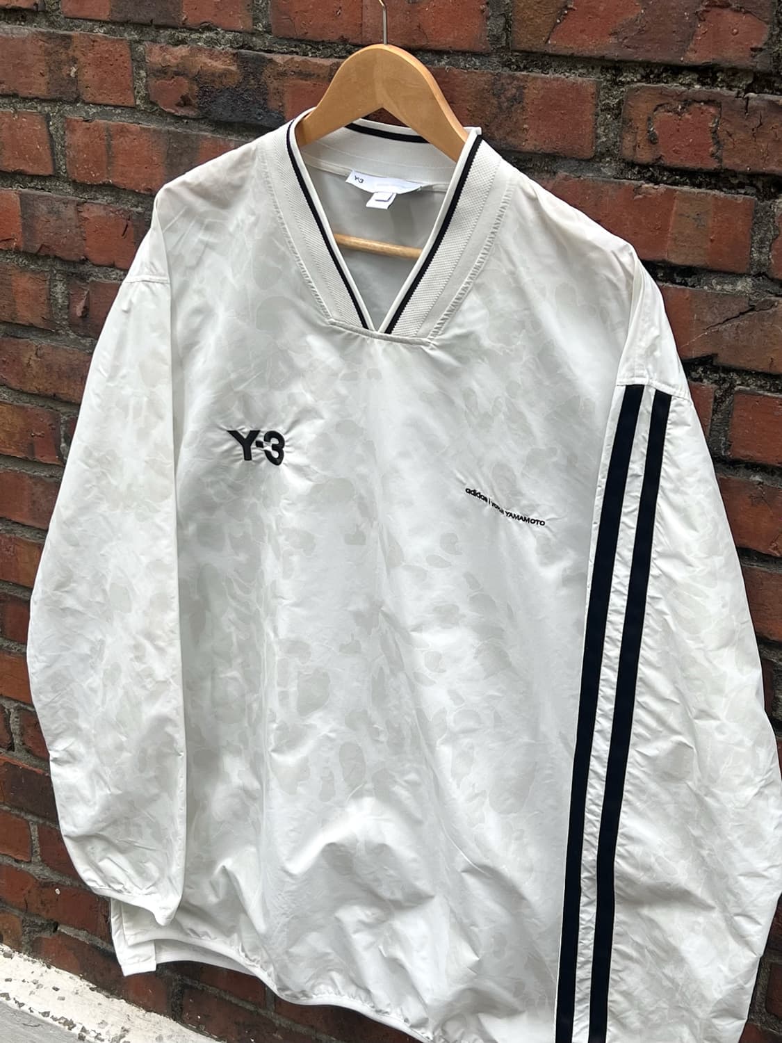 Y-3 Leopard Pullover Soccer game Shirt 상품이미지2