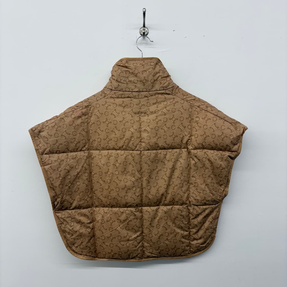 셀린느 트리오페 마카담 숄더 패딩 M 상품이미지5