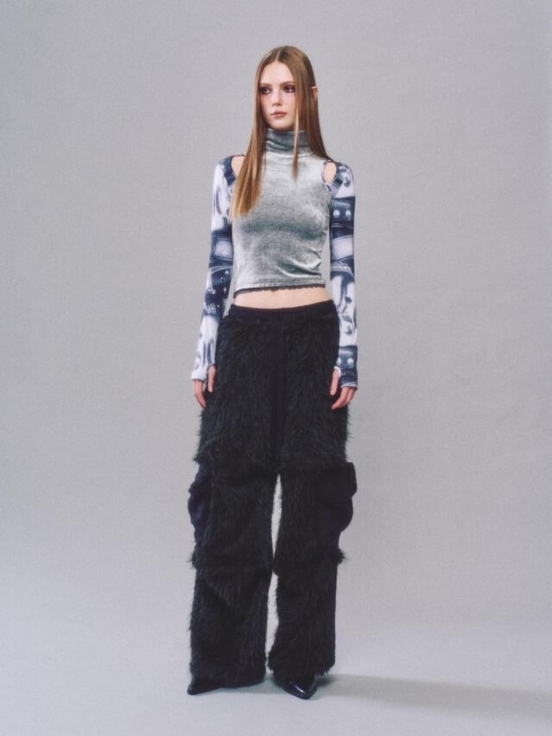 솜속 BAIL FUZZY CARGO PANTS_BLACK 상품이미지2