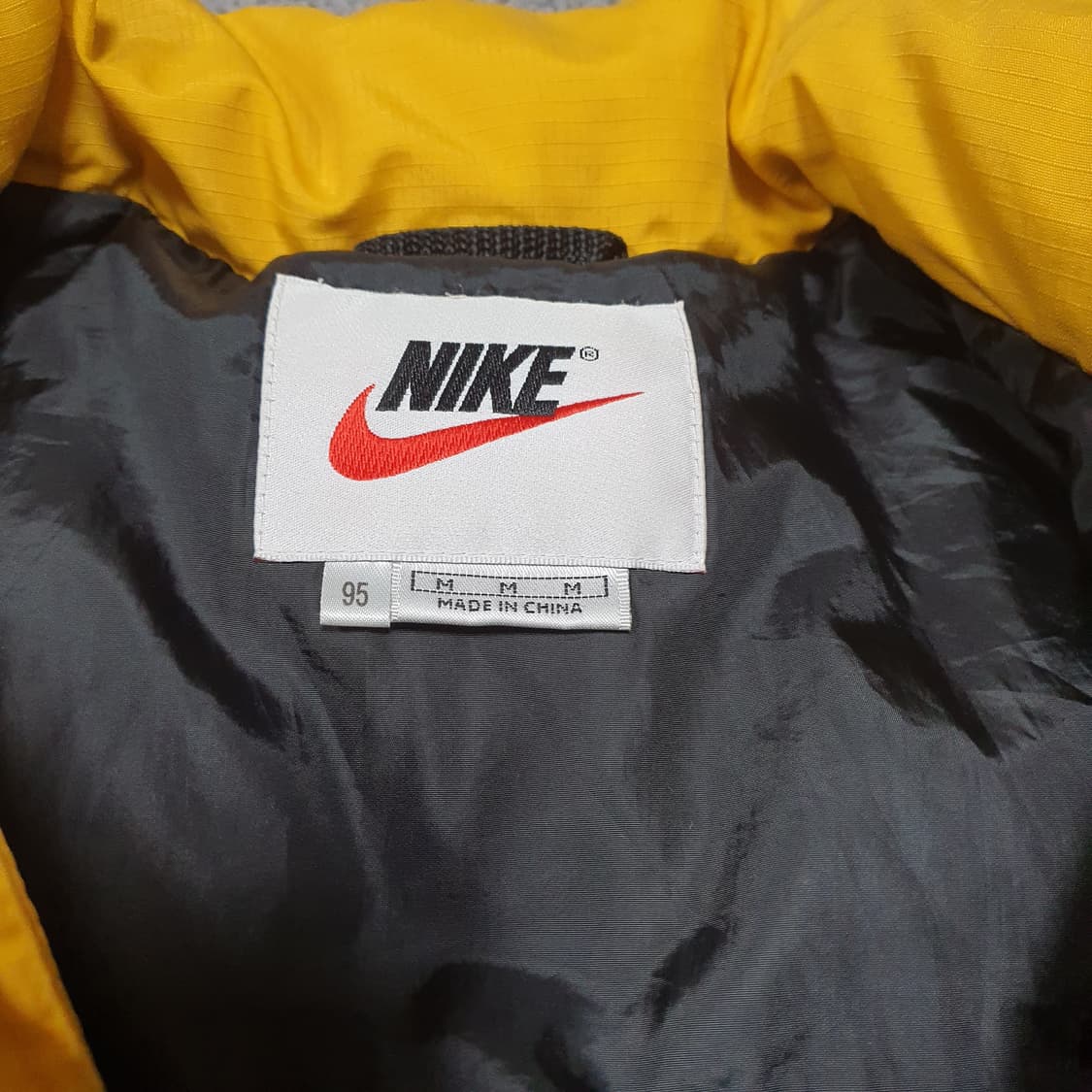 ✨ (바배) 나이키 00s 랍스탑 뉴챔프 올드스쿨 병아리 패딩  상품이미지3