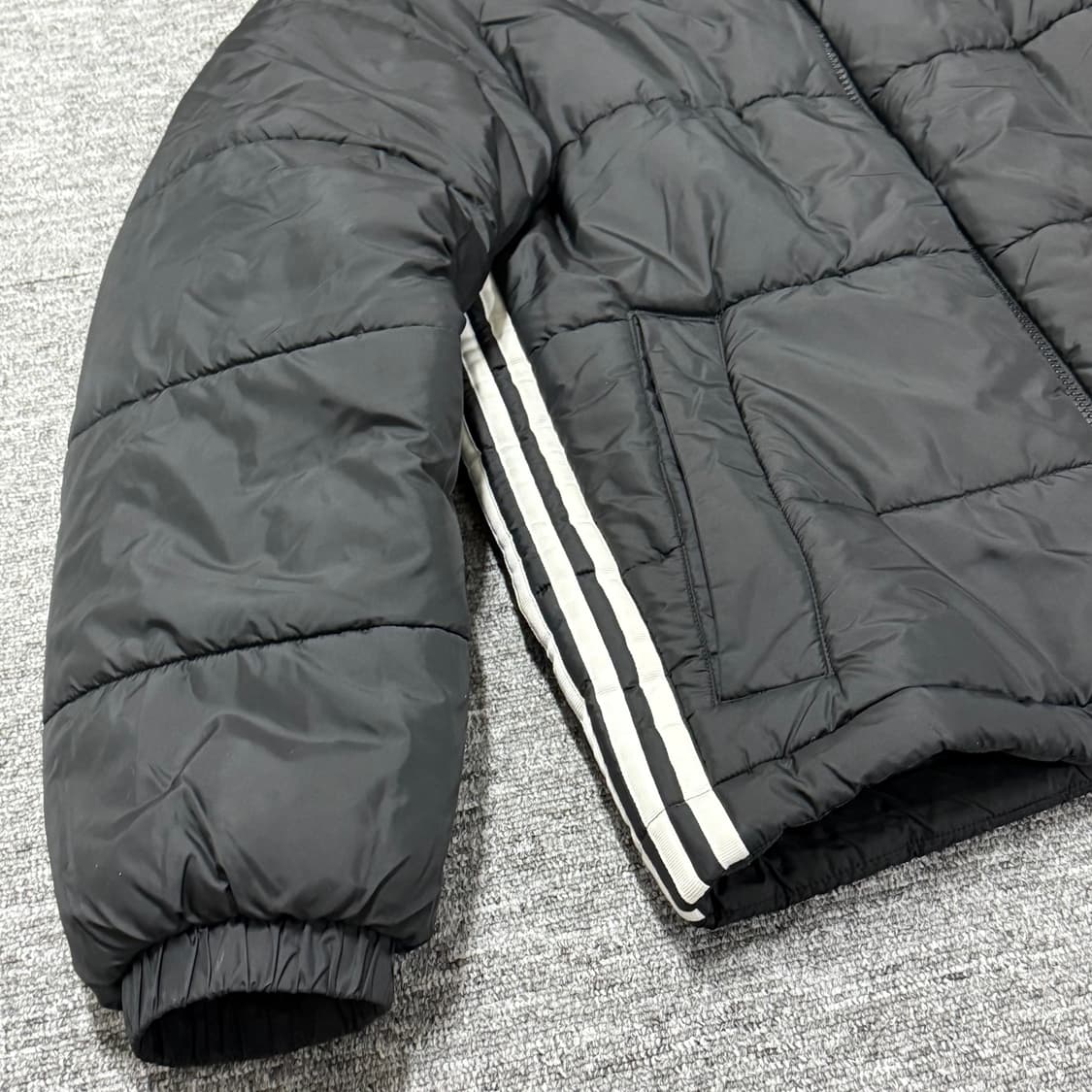 아디다스 패딩 | 아디다스 패디드 스탠드 푸퍼 | 블랙 상품이미지4