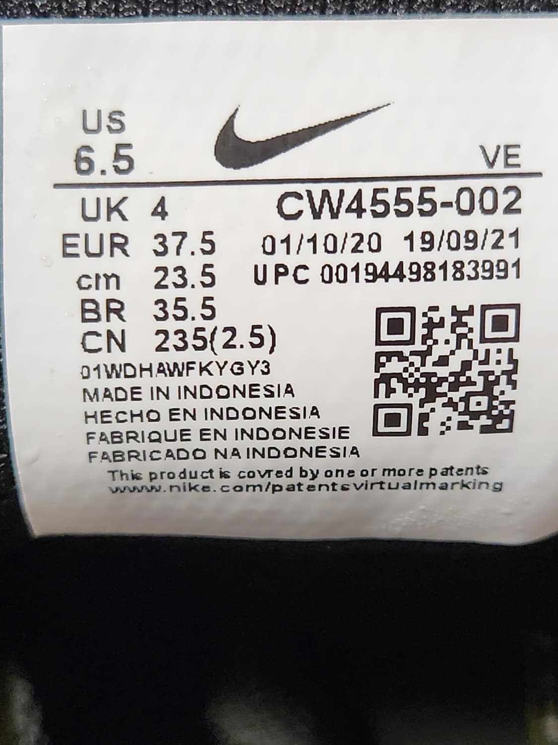 나이키 운동화 우먼스 에어맥스 퓨전 사이즈235

바닥 오염만 있고 새거 상품이미지10