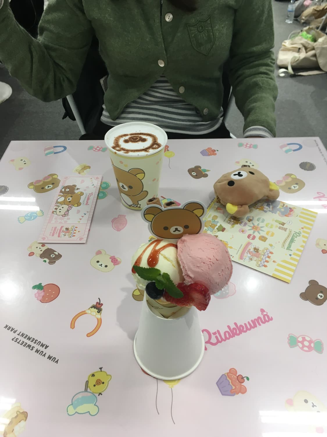 애즈온 gray cut out tee 상품이미지4