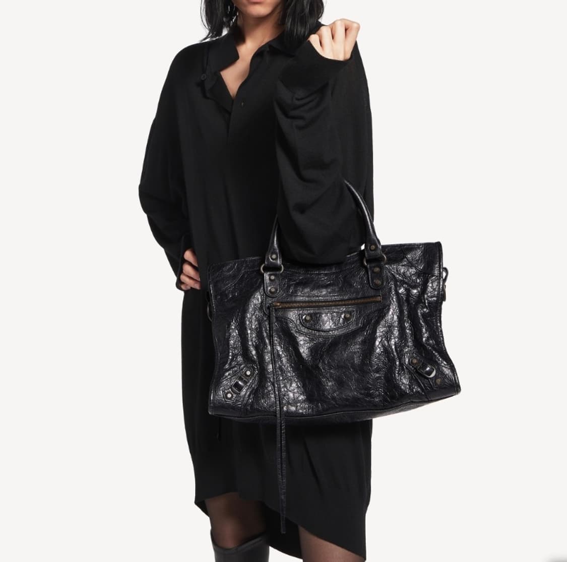 [새상품급 정품] 발렌시아가 르 시티 모터백 미디움 상품이미지9