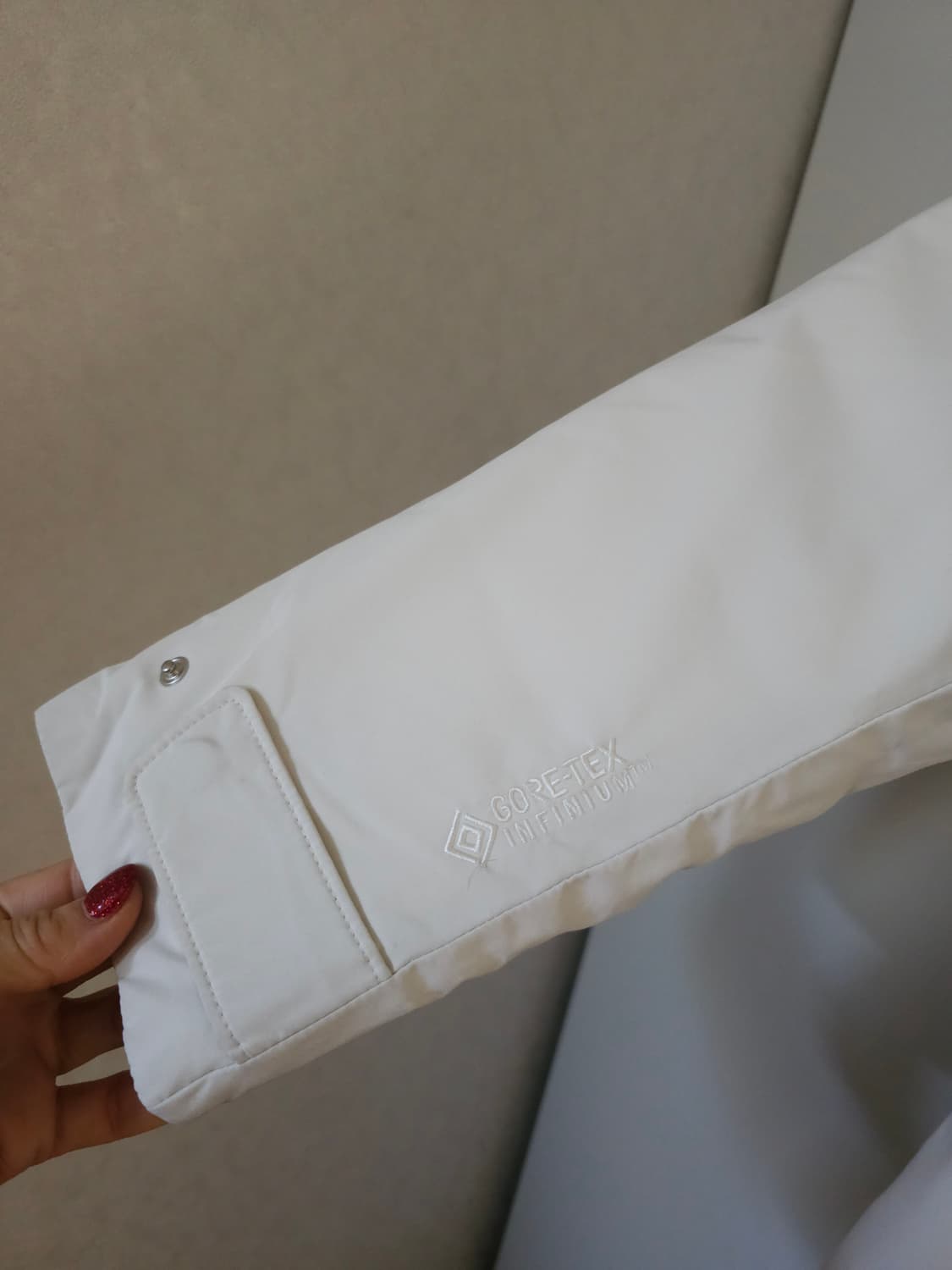 네파 구스다운 고어텍스 패딩 아이보리 95 상품이미지3