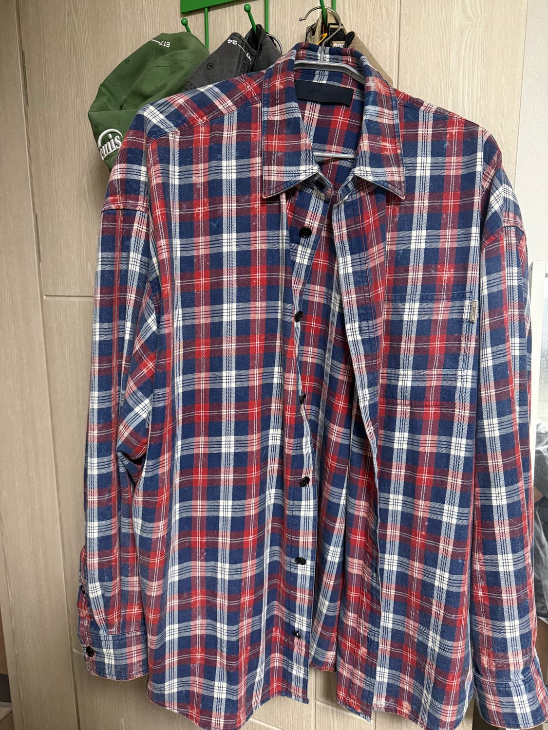 준지 아일랜드 산타레드 50사이즈 판매합니다. 상품이미지2