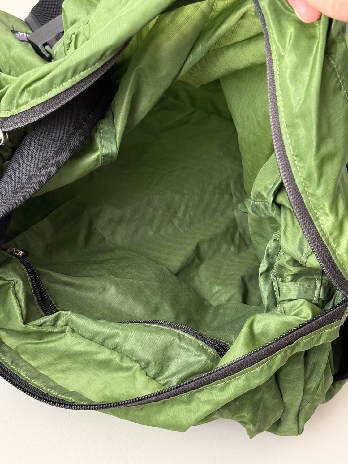 파타고니아 나일론 숄더백 그린 상품이미지6