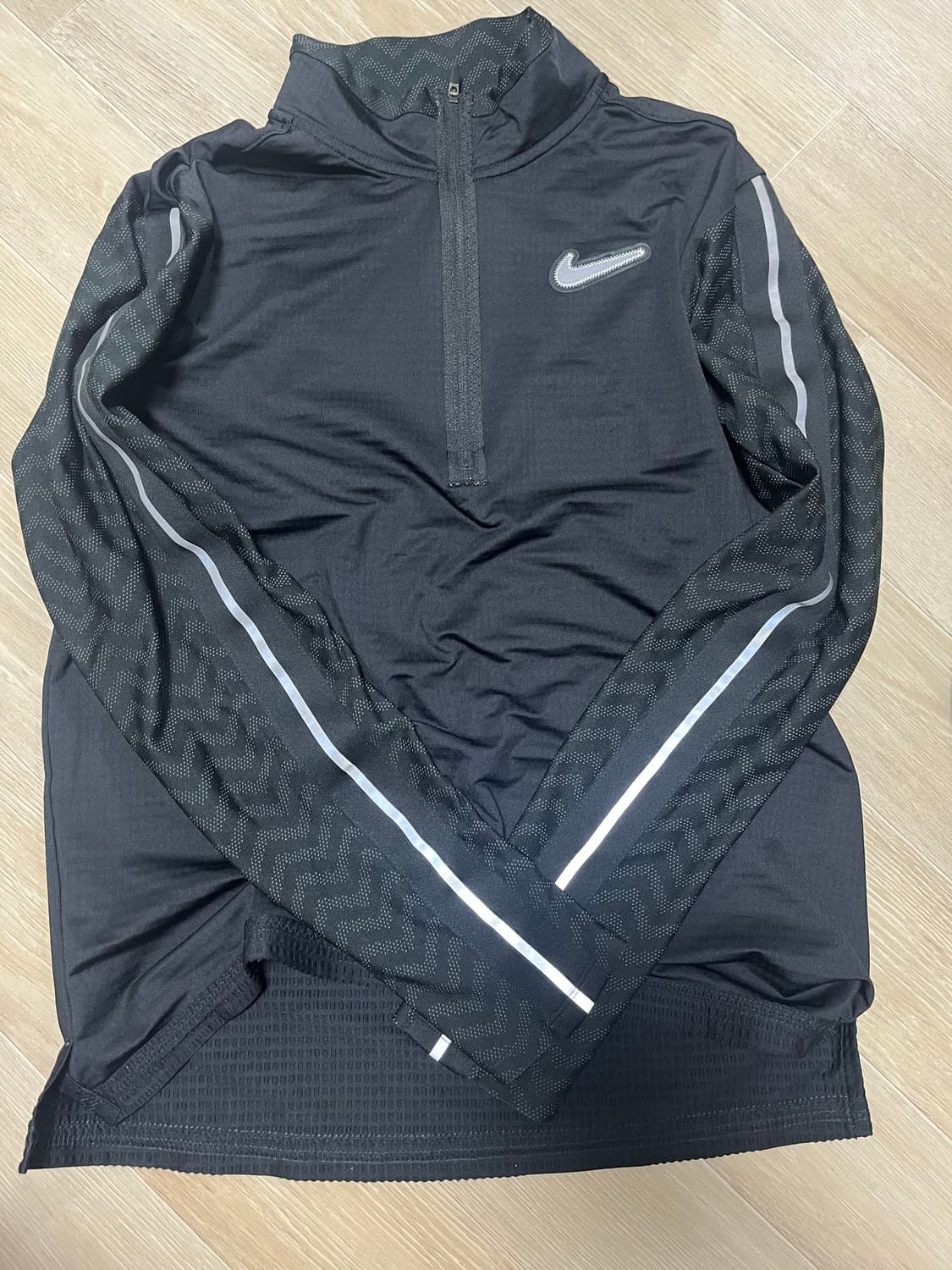 나이키 런닝 엘리먼트 롱슬리브 상품이미지2