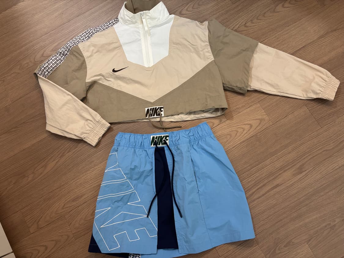 나이키 아노락 오버핏 크롭 바람막이,치마 세트 여성ML 상품이미지2