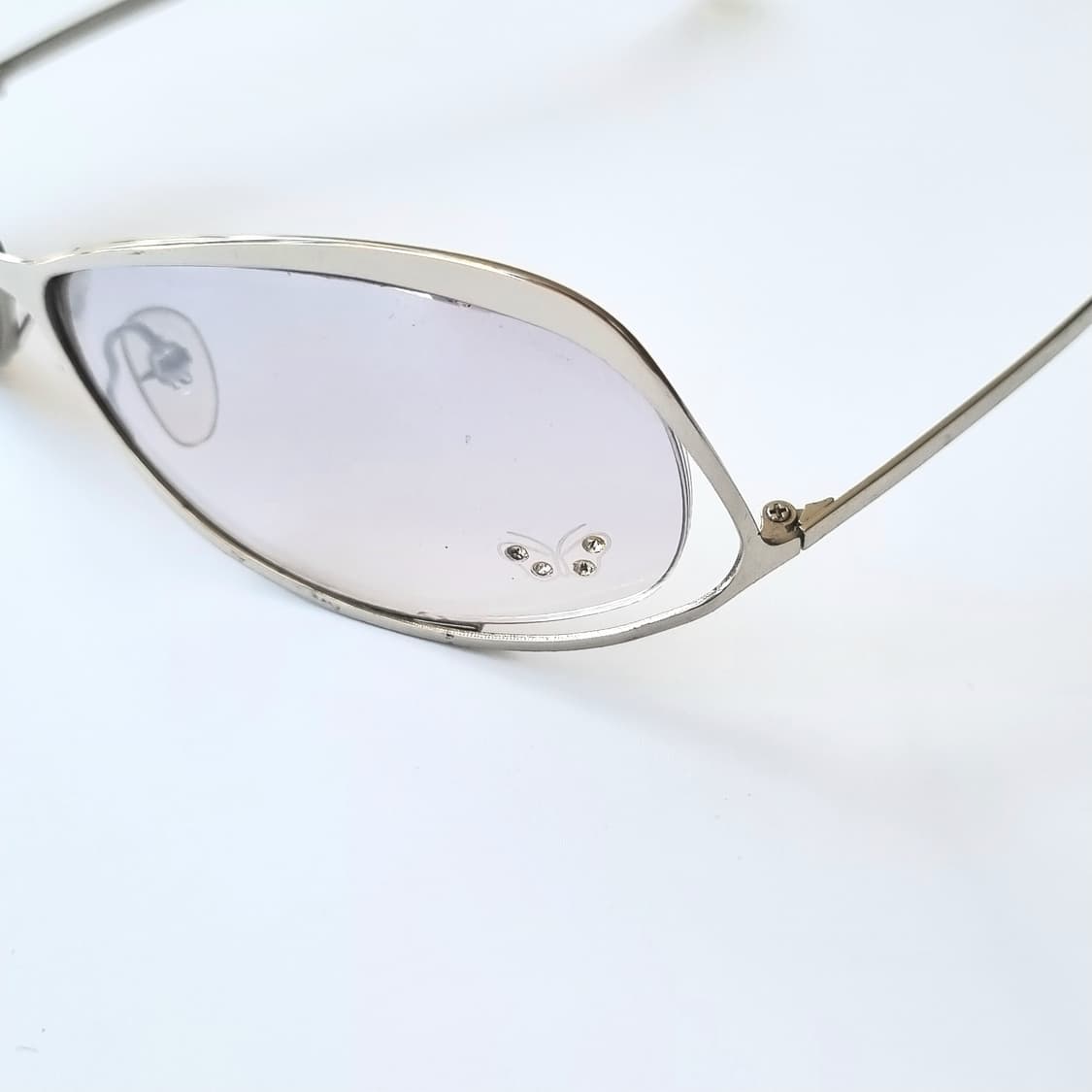 데드스탁 큐빅 디테일 실버 메탈 오벌 선글라스 상품이미지8