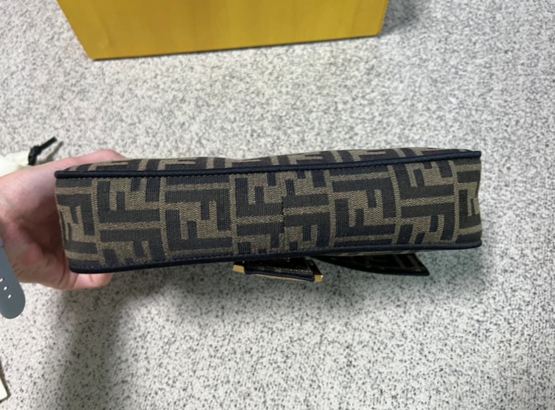 펜디 바게트백 FF로고 상품이미지7