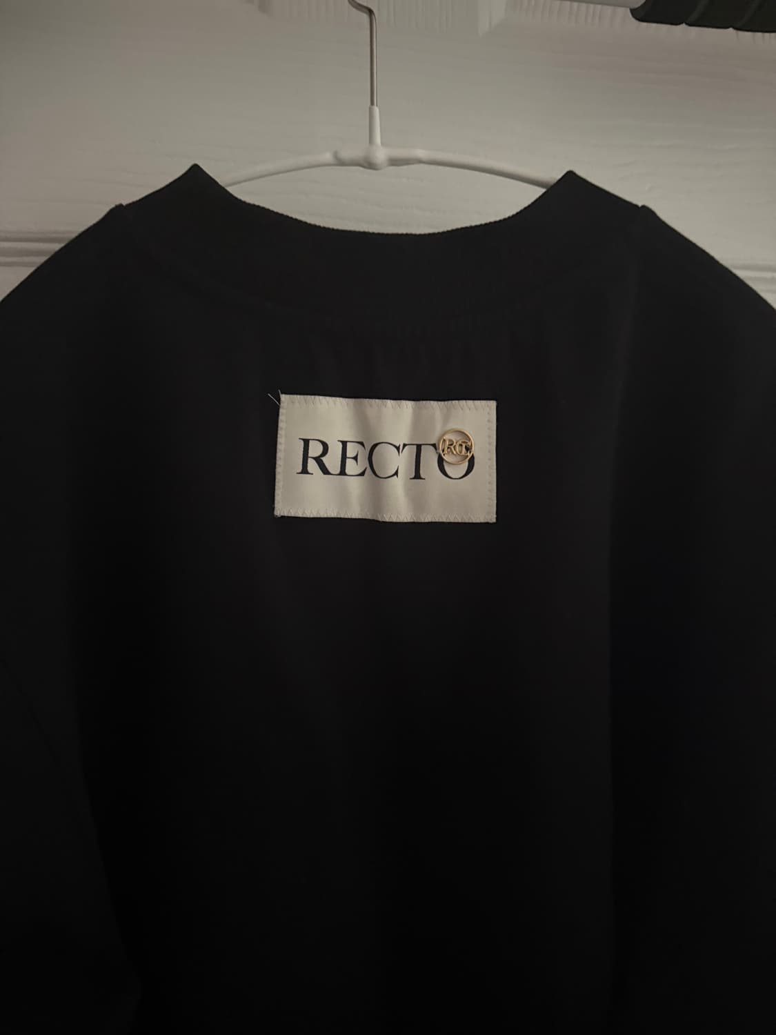 렉토 백로고 패치 블랙 스웨트셔츠 m사이즈 상품이미지1