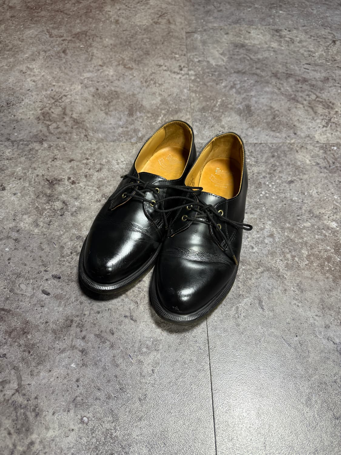 닥터마틴 브룩 240 상품이미지1