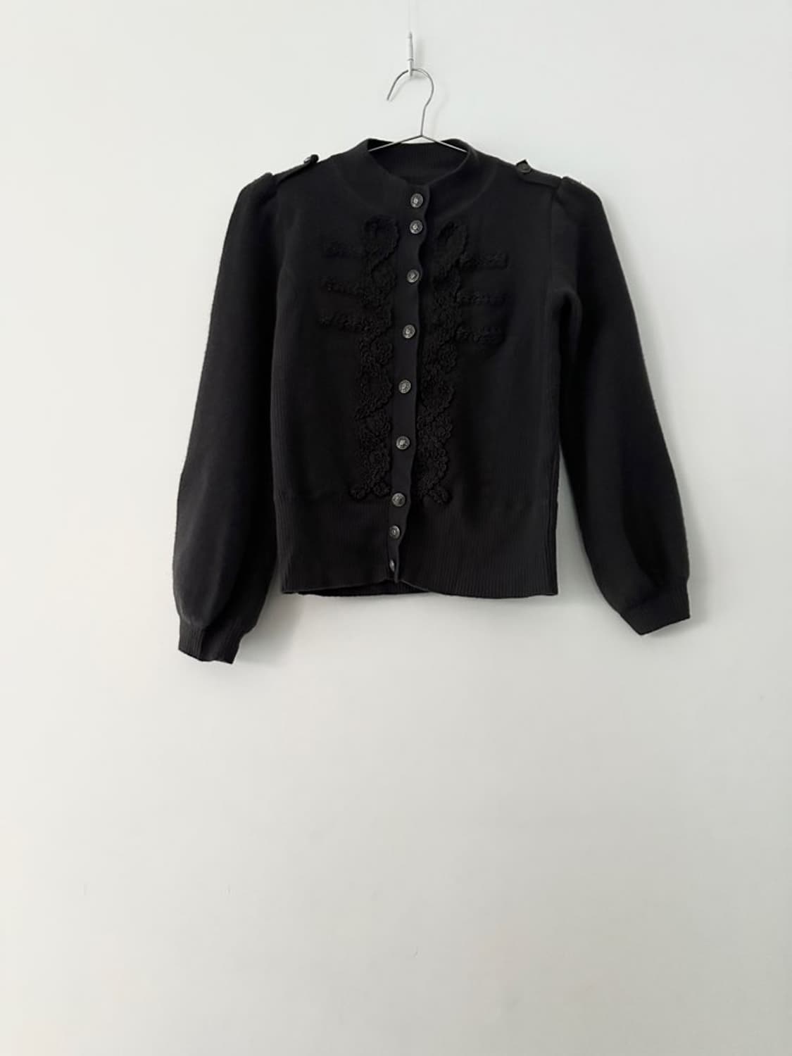 Embroidery shoulder epaulet point knit 상품이미지6