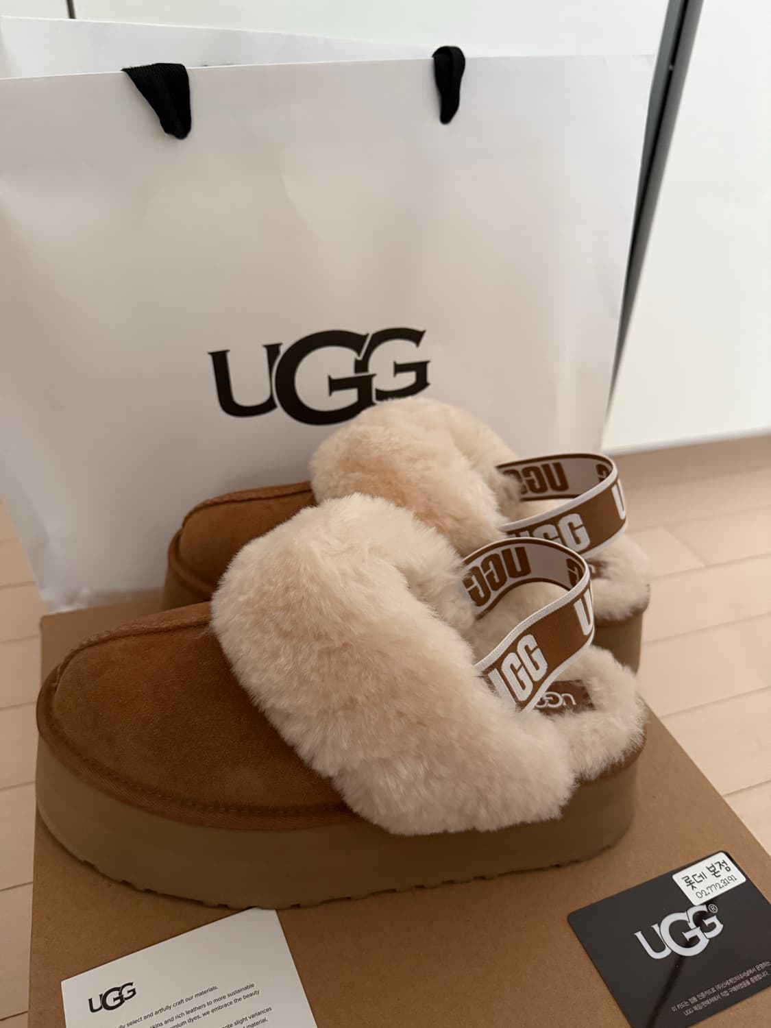 미국UGG 펀케트 플랫폼 밴딩슬리퍼 상품이미지1