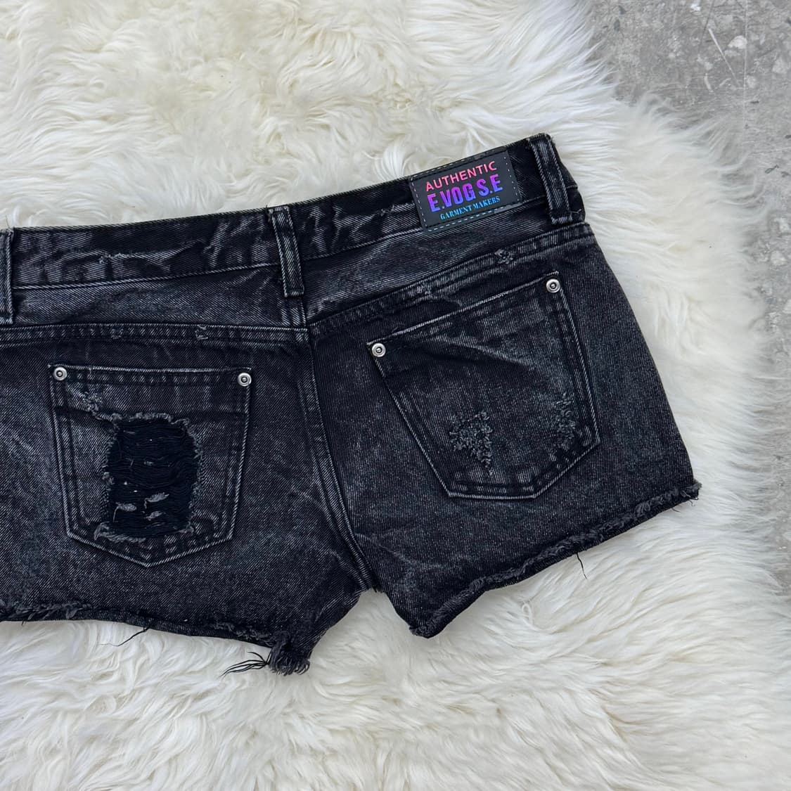 블랙 워싱 데미지 도트 숏츠 상품이미지7