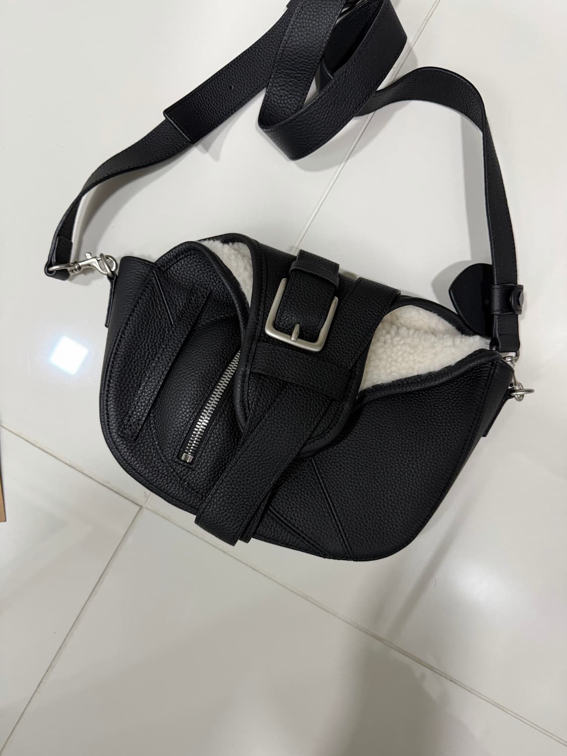 솔리드옴므 스태판쿡 백 상품이미지3