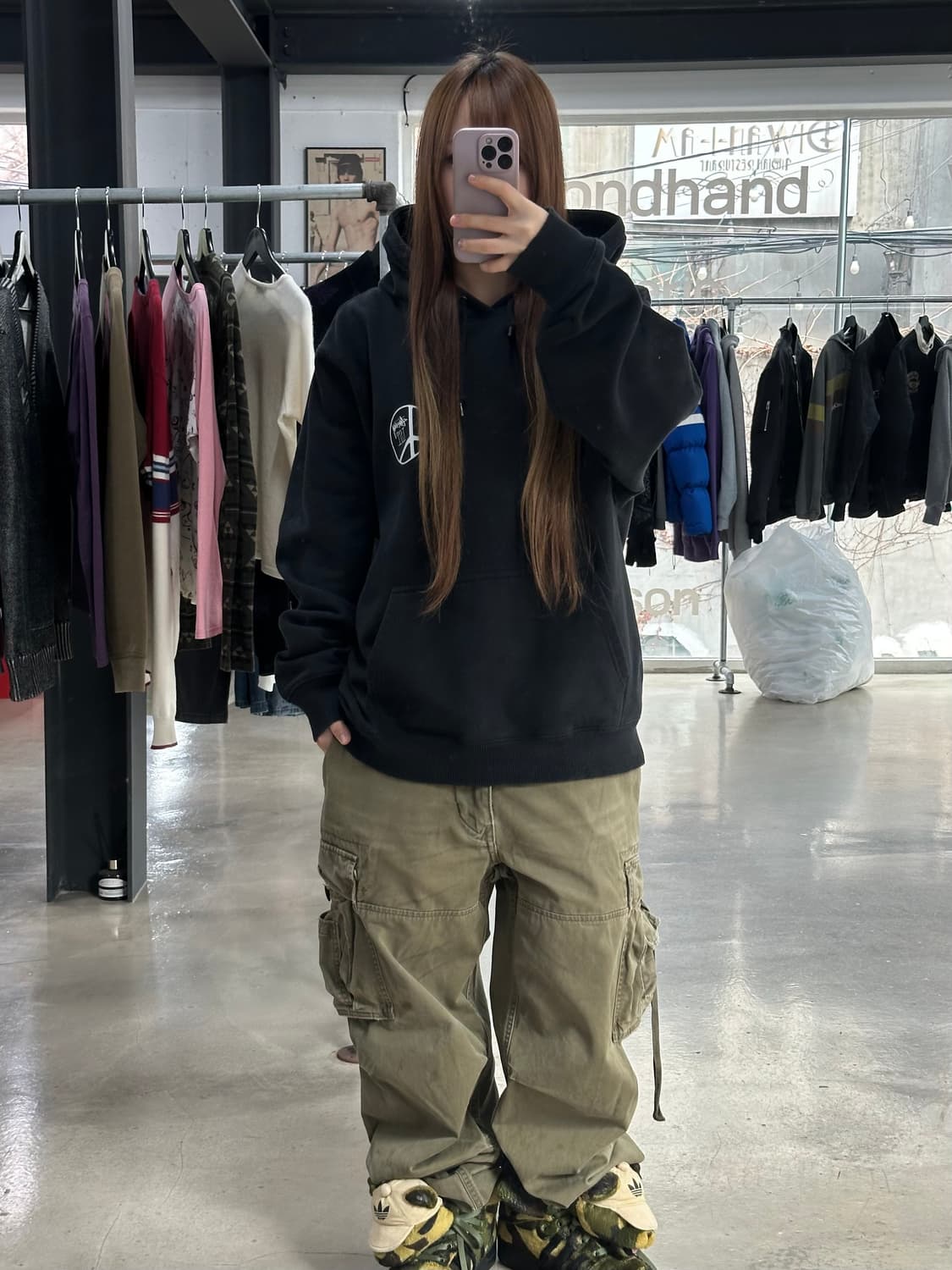 스투시 피스닷 백로고 후드티 상품이미지3