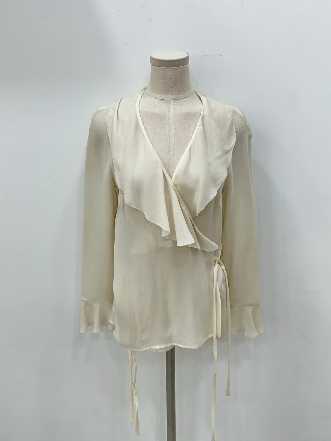 에트로 실크 블라우스 상품이미지1