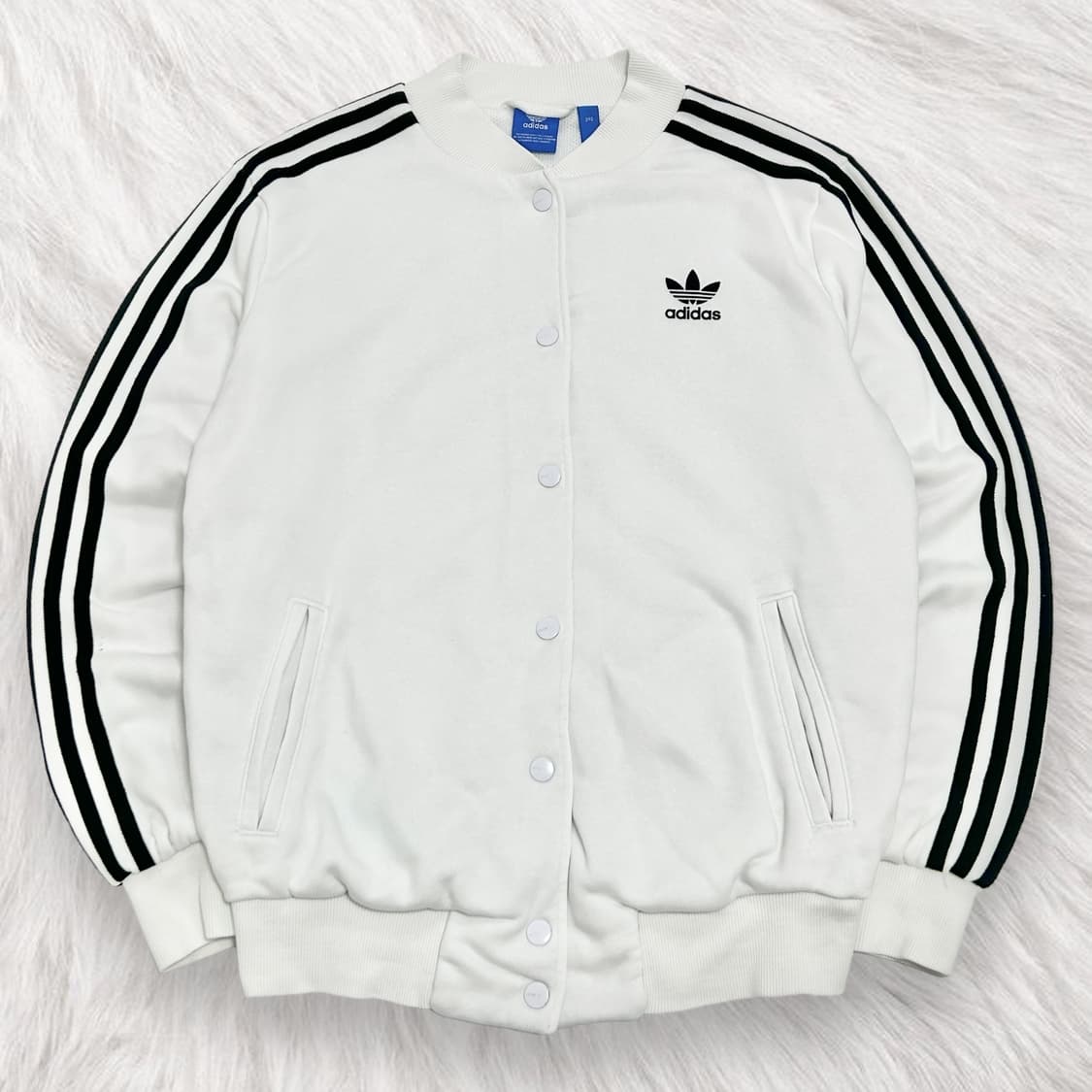 아디다스 화이트 빅로고 삼선 봄버자켓 상품이미지5