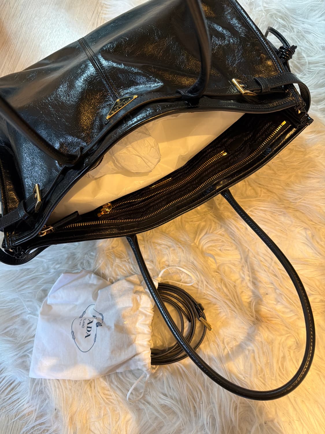 Prada Bonnie Extra Large Leather Handbag 상품이미지2