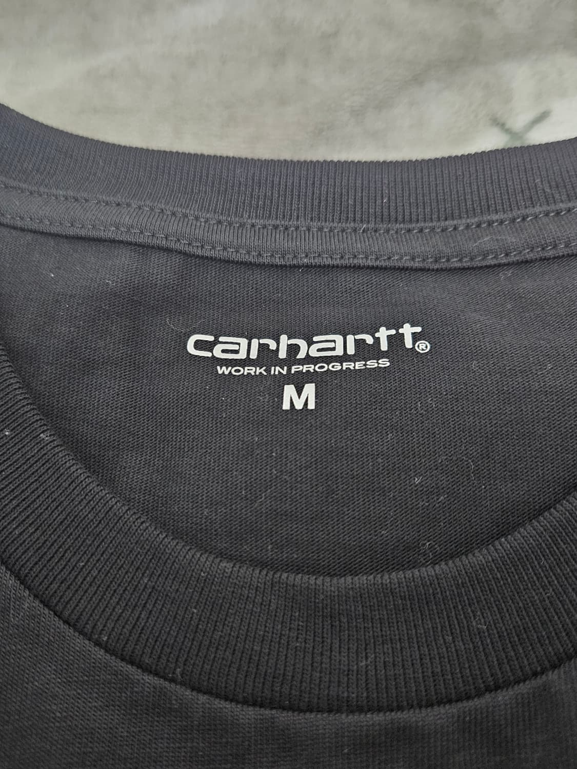 칼하트wip 체이스 롱슬리브 M 상품이미지3