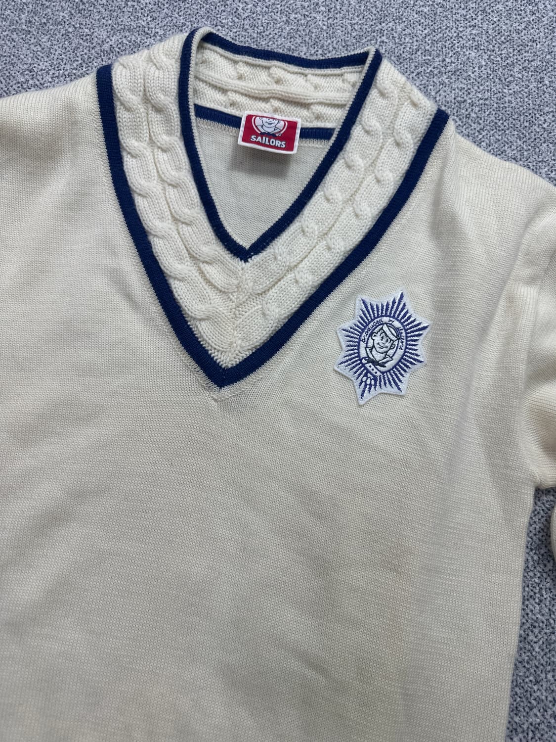 세일러즈(SAILORS) 아이보리 브이넥 니트 상품이미지3