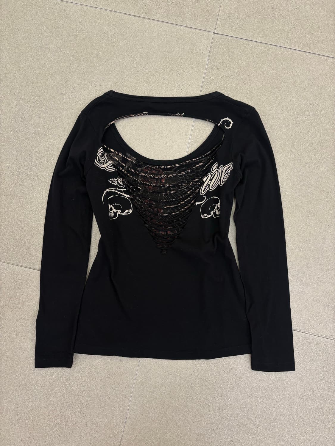 날개 장미 데미지 롱슬리브 상품이미지4