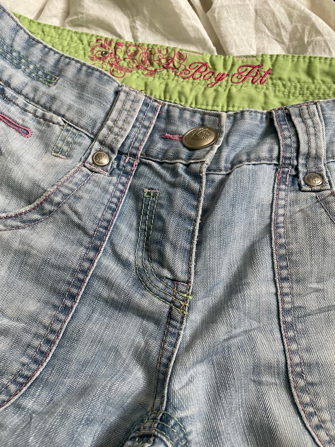 Y2K 로우라이즈 워싱 데님 / 포켓 자수 포인트 상품이미지2