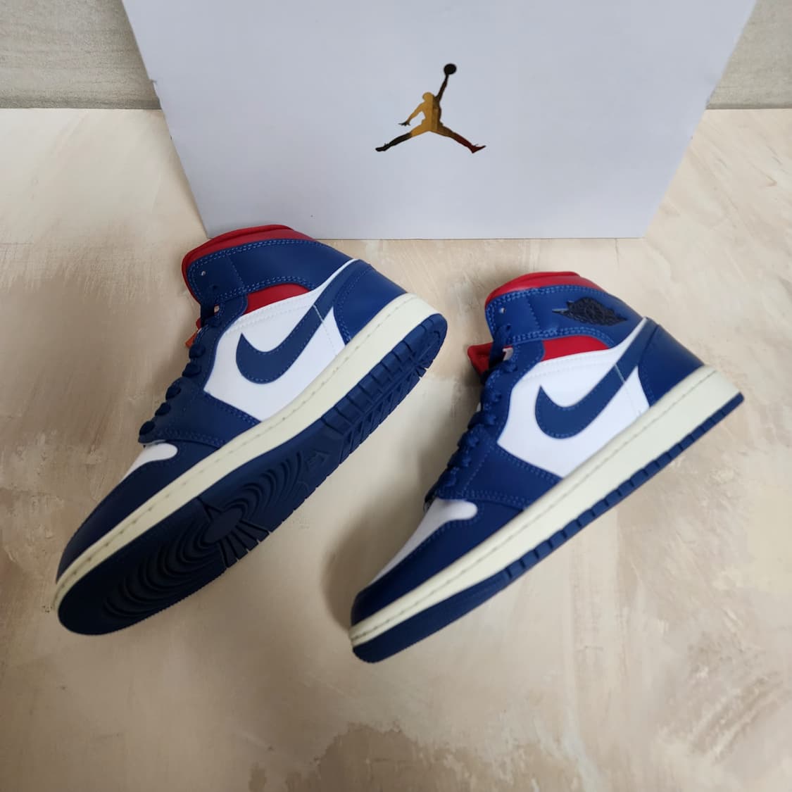 나이키 조던 우먼스 Air Jordan 1 미드 블루 상품이미지4