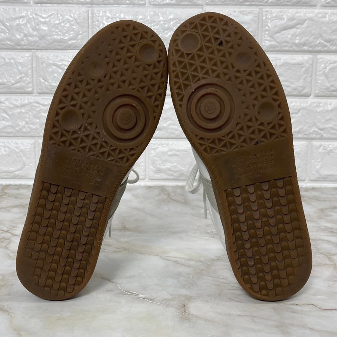 메종 마르지엘라 GAT 스니커즈 41 그레이 화이트 상품이미지5