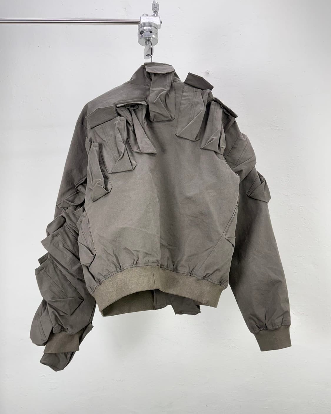 포스트아카이브팩션 8.0+ 컬렉션 밀리터리 쿼트 포켓 아미 봄버 자켓 상품이미지6