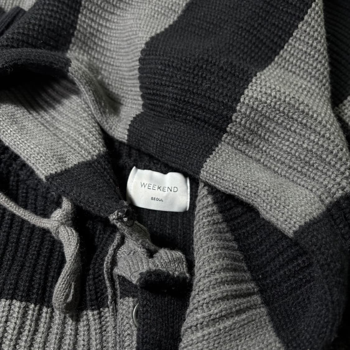 FREE 위캔드서울 블랙 단가라 니트후드 상품이미지5