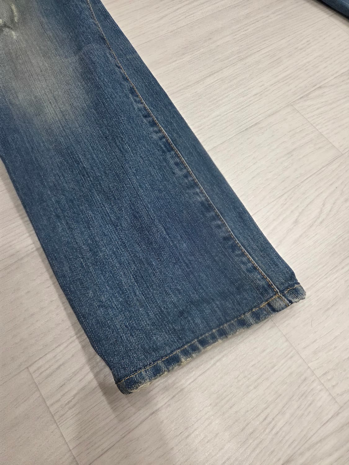 D&G  플레이트 디스트로이드 워싱 데님 상품이미지8