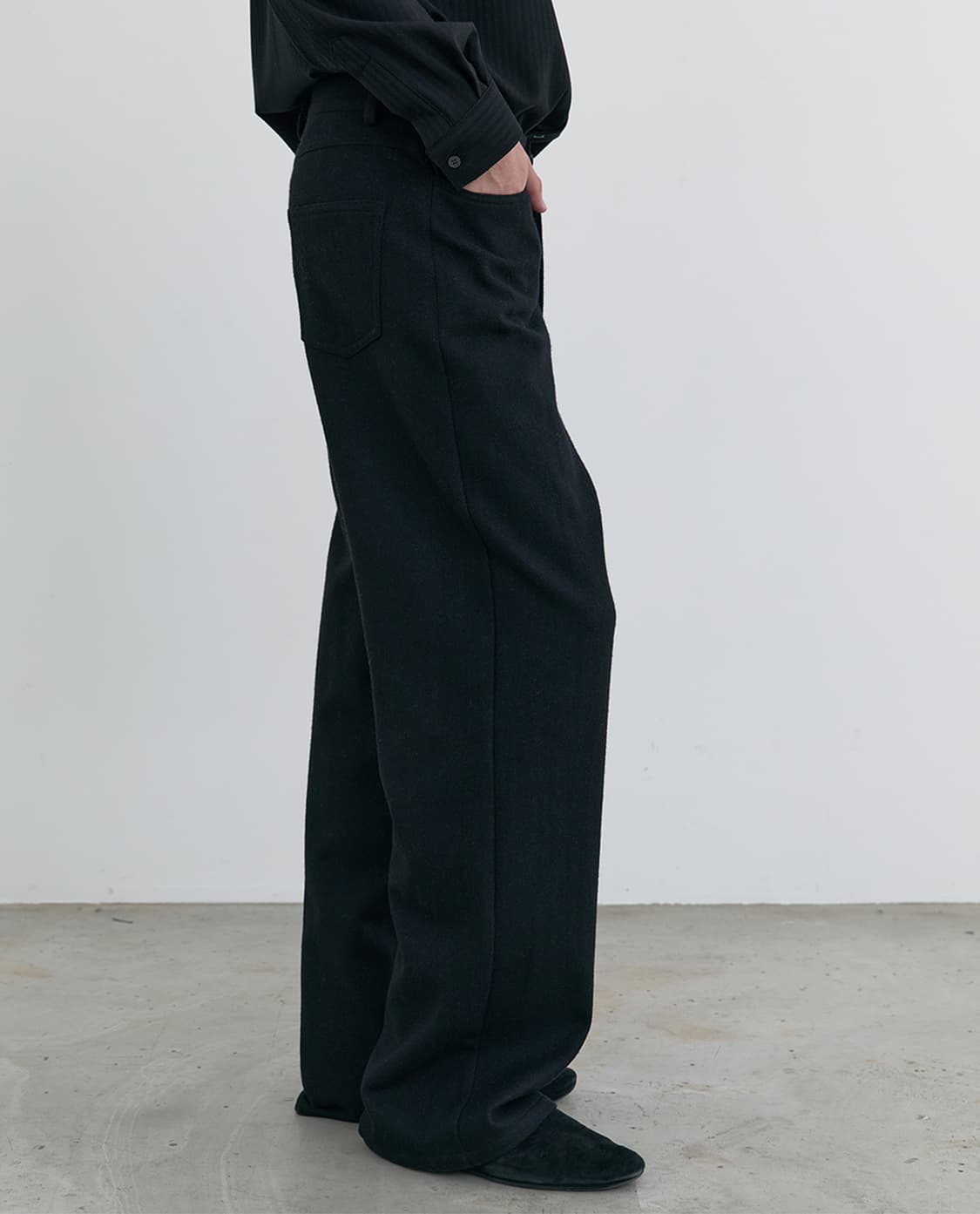 아이엘 Aryal Trousers Black Herringbone 상품이미지2