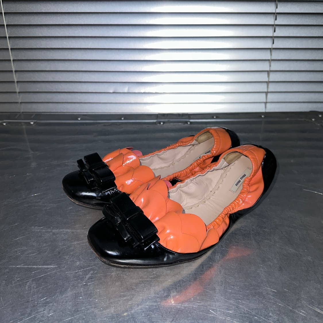 00s 미우미우 페이턴트 레더 더블 리본 발레 플랫 상품이미지3