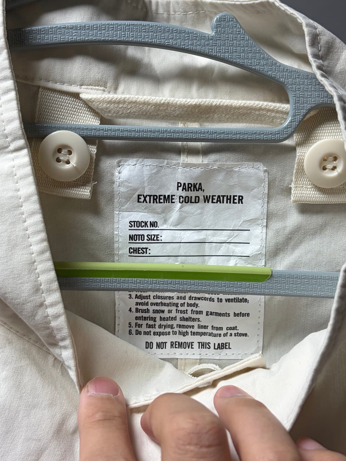 프릭스스토어 25FW m65 오프화이트 f사이즈 새제품 판매합니다. 상품이미지3